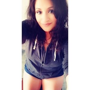 Meet your Posher, Cristina